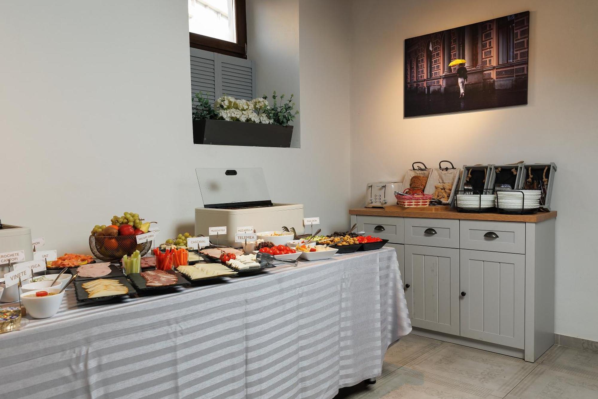 Atria Hotel